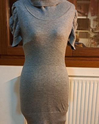 Abito longuette grigio da donna in lana.