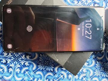 S21 Ultra 16gb di ram e 512gb 10x zoom ottico