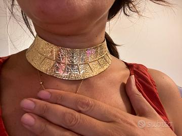 Statement necklace