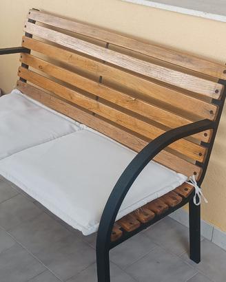 Panchina in legno e ferro 