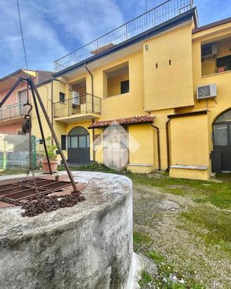 CASA SEMINDIPENDENTE A CERVINARA