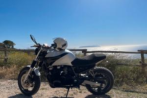 Kawasaki zr7 scrambler