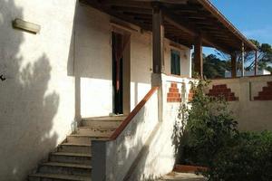 A Favignana, rustico con giardino