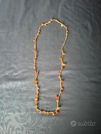 Collana da donna fatta a mano con uncinetto