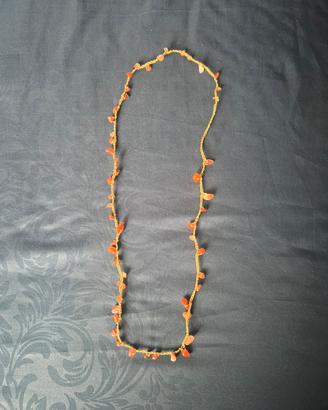Collana da donna fatta a mano con uncinetto