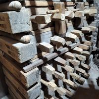 antica pressa in legno a vite 