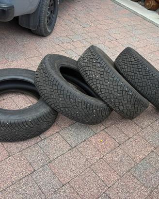 4 Gomme nokian