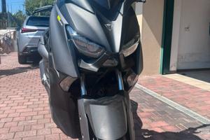 Yamaha xmax 125