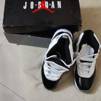 AIR JORDAN 11 RETRO 