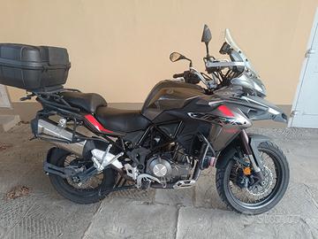 Benelli trk 502 x 