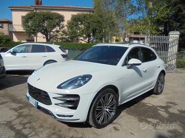 Porsche Macan 3.6 Turbo Performance 440cv pdk