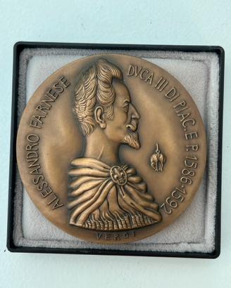 Medaglia commemorativa Alessandro Farnese