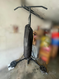Sacco da boxe con supporto come nuovo