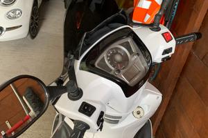 Kymco People GT 300i - 2014