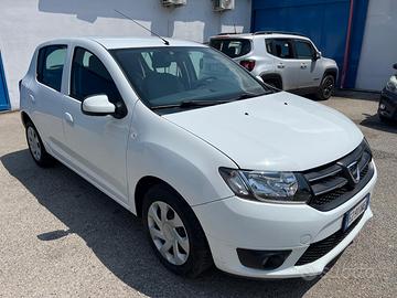 Dacia sandero -1.2 gpl- Full -2015
