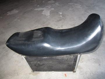 Honda VF 750 F sella usata