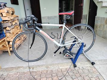 Bicicletta da corsa Montana