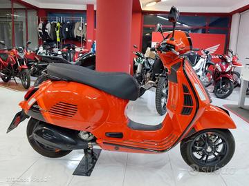 Piaggio Vespa GTS 300 Super Sport - 2024
