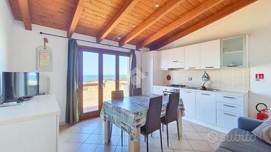 3 LOCALI A CASTELSARDO