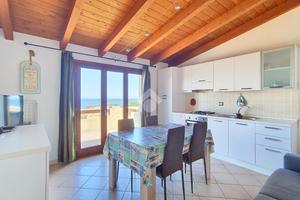 3 LOCALI A CASTELSARDO