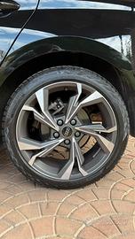 Gomme invernali 225/40 R18 Uniroyal