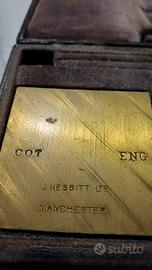 piccola bilancia inglese incompleta