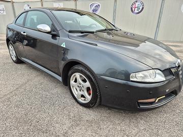 Alfa Romeo GT 1.9 MJT 150 CV COUPE NUOVA FULL