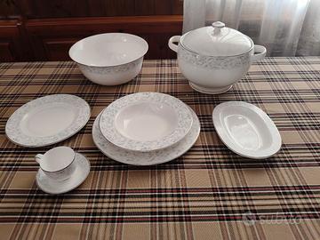 servizio piatti royal bone china