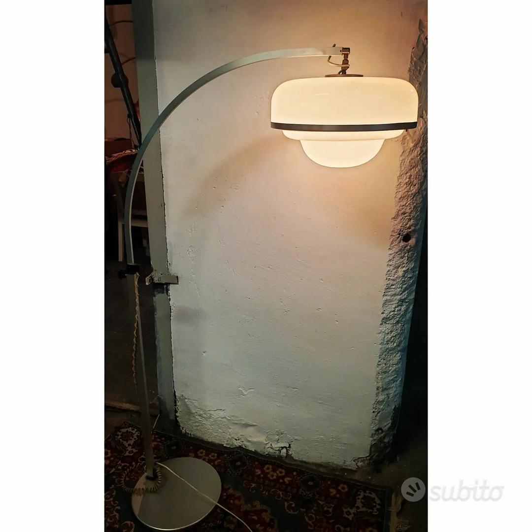 Lampada da tavolo space age - Angolo Vintage