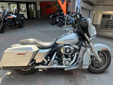 Harley davidson street glide 1450 FLHX