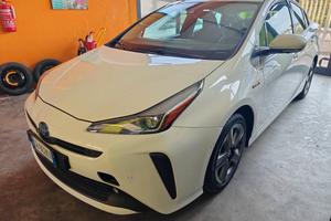 Toyota Prius 1.8h Lounge awd-i ecvt my20