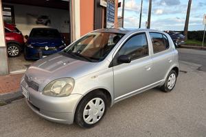 Toyota Yaris 1.0i 16V cat 5 porte Sol