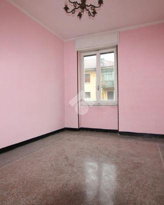 5 LOCALI A ACQUI TERME