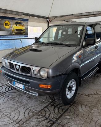 Nissan Terrano II 2.7 Tdi 3 porte SR
