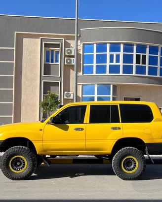 Land Cruiser 105