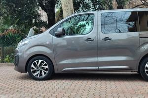 SpaceTourer blueHDI 180 S&S EAT6 XS Feel 29500,00