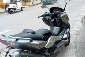 Yamaha T max 