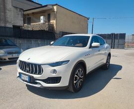 Maserati Levante V6 Diesel 275 CV AWD Granlusso