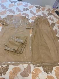 Indiano plazzo suit