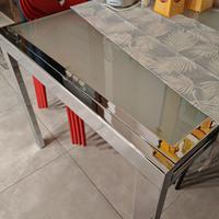 Tavolo in vetro allungabile