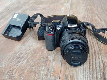Nikon  D 3100