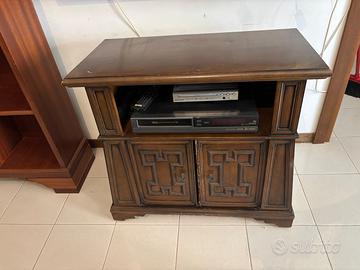 Mobiletto in legno