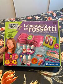 Laboratorio dei rossetti Clementoni