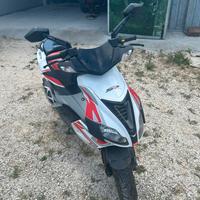 PIAGGIO (Aprilia SR 50 R) 4t 2011 USATO POCHISSIMO