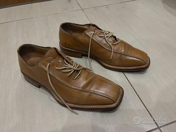World Man --- Scarpe Stringate in Pelle ---