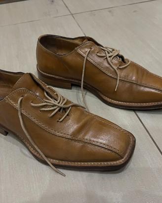 World Man --- Scarpe Stringate in Pelle ---