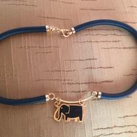 Collana in caucciù con pendaglio elefante nuova