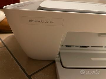Stampante HP deskjet 2720e