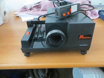 Proiettore per diapositive, telo avvolgibile, e