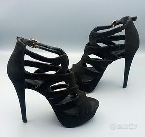 Scarpe sandali con tacco a spillo nere